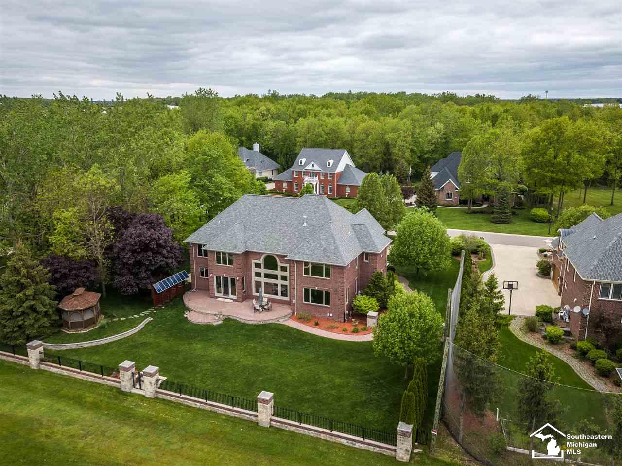 1055 Abbey Road Monroe, MI 48161 - Photo 38 of 45