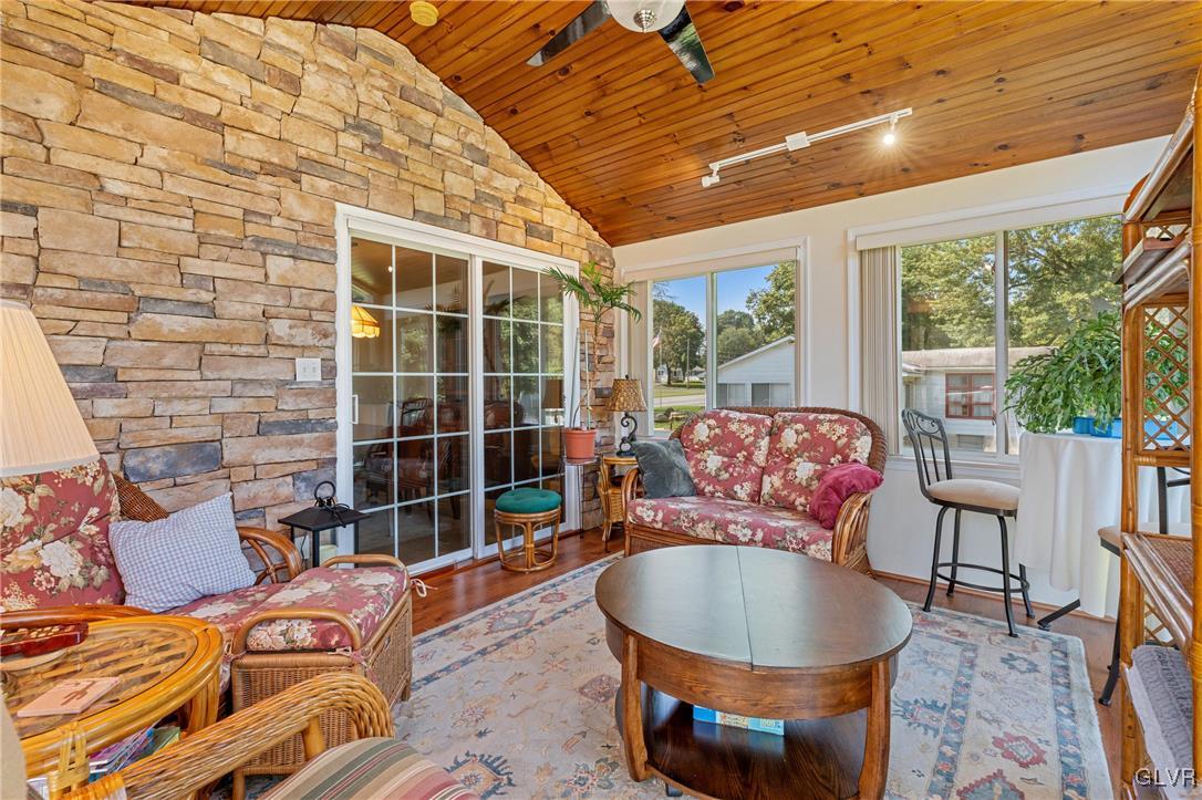 1821 Minesite Road Allentown, PA 18103 - Photo 15 of 48 Gallery Image 15