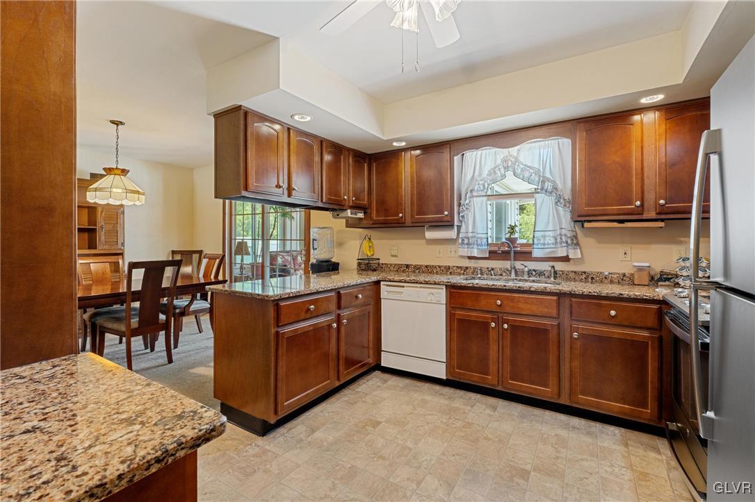 1821 Minesite Road Allentown, PA 18103 - Photo 16 of 48 Gallery Image 16