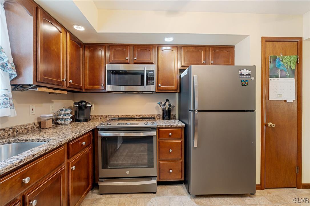 1821 Minesite Road Allentown, PA 18103 - Photo 19 of 48 Gallery Image 19