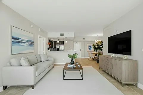 $665,000 | 403 South Sapodilla Avenue, Unit 511, West Palm Beach, FL 33401