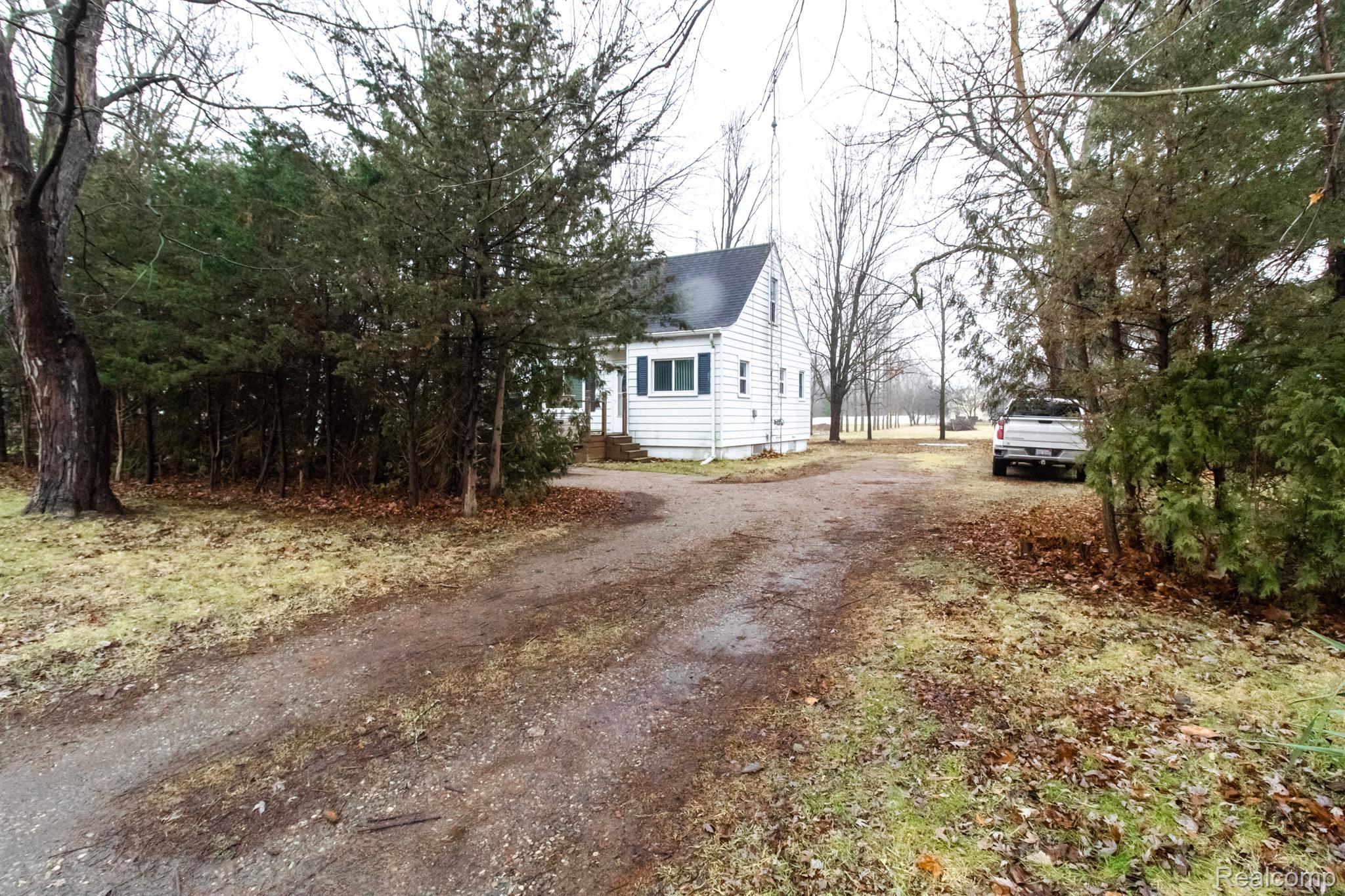 8438 East Richfield Road Davison, MI 48423 - Photo 2 of 25 Gallery Image 2