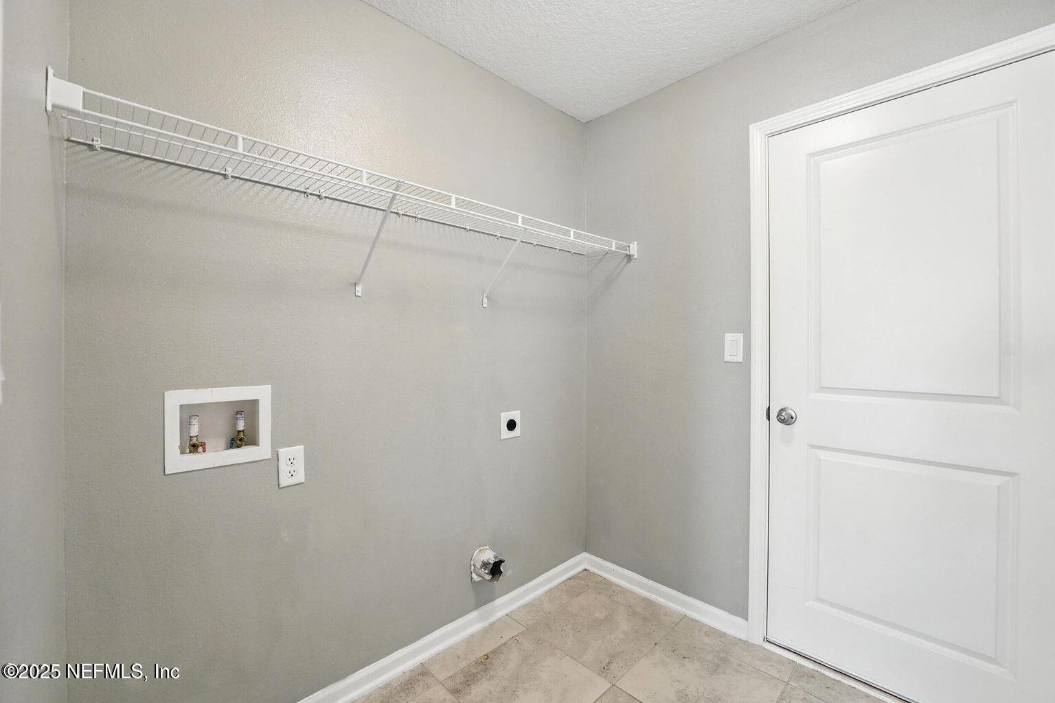 11624 Palladio Way Jacksonville, FL 32218 - Photo 6 of 15 a view of a small room