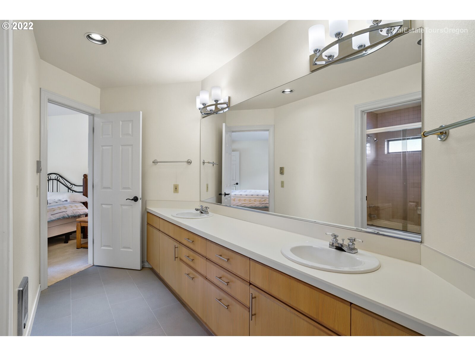 13615 Southwest Tarleton Court Tigard, OR 97224 - Photo 23 of 32 Gallery Image 23