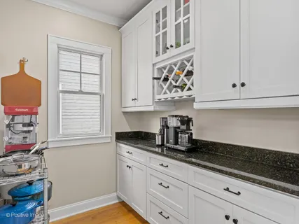 $1,050,000 | 2124 West Eastwood Avenue, Chicago, IL 60625
