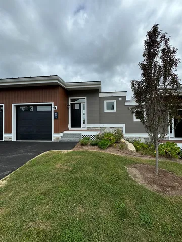 $759,900 | 37 Vantage Point Drive, Unit 3, Laconia, NH 03246