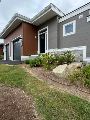 $759,900 | 37 Vantage Point Drive, Unit 3, Laconia, NH 03246