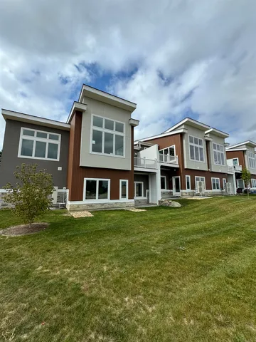 $759,900 | 37 Vantage Point Drive, Unit 3, Laconia, NH 03246