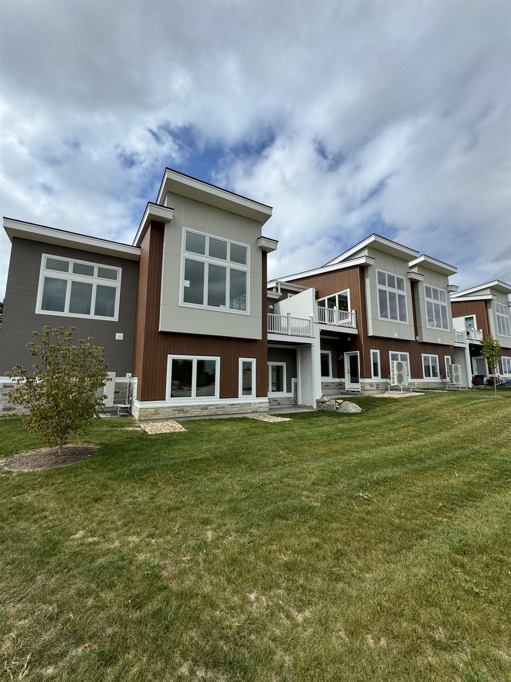 37 Vantage Point Drive, Unit 3 Laconia, NH 03246 - Photo 9 of 44