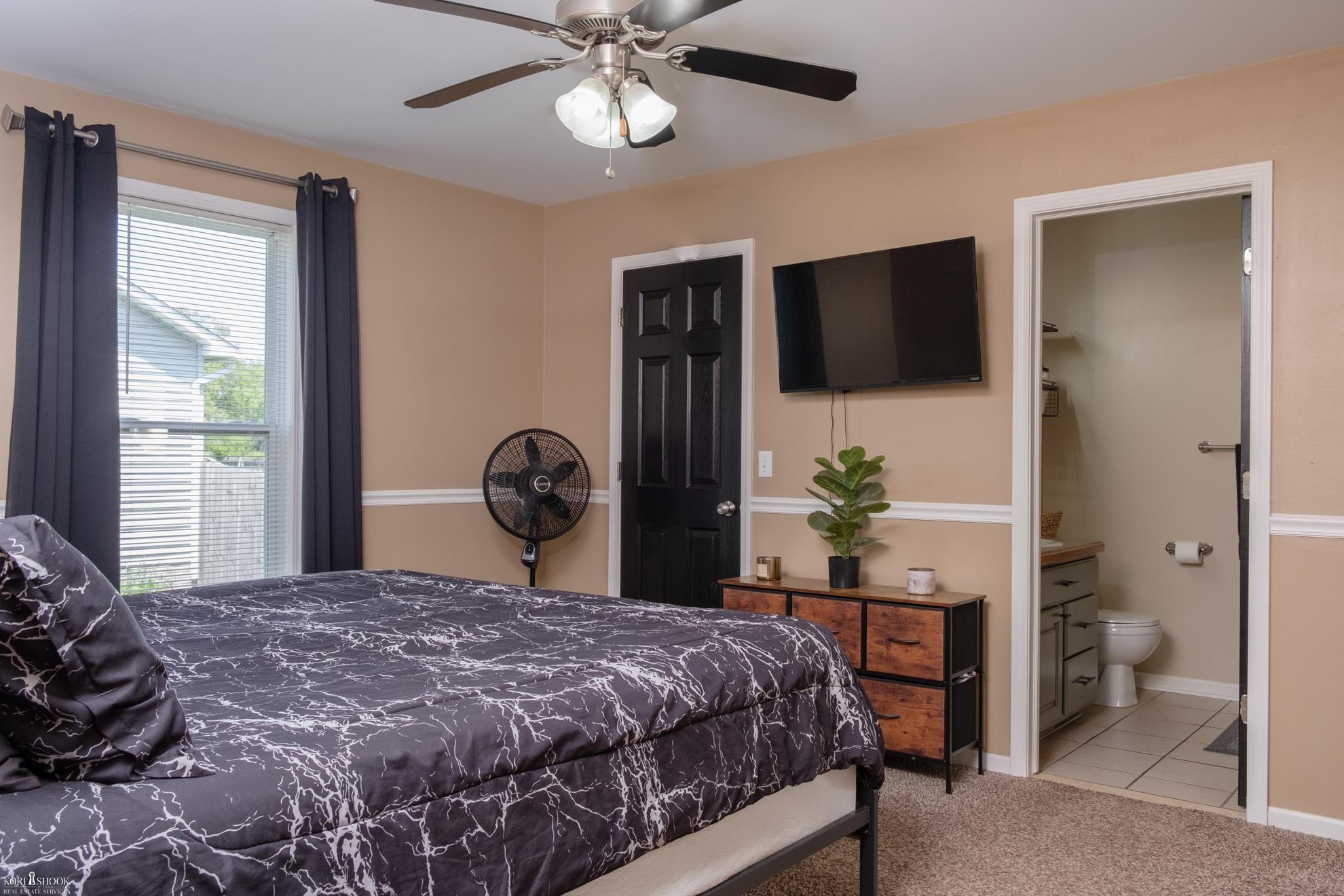 4492 North Belsay Road Flint, MI 48506 - Photo 17 of 34 50142908-4c75bb21-a124-4123-98bf-8358b994a102.JPG