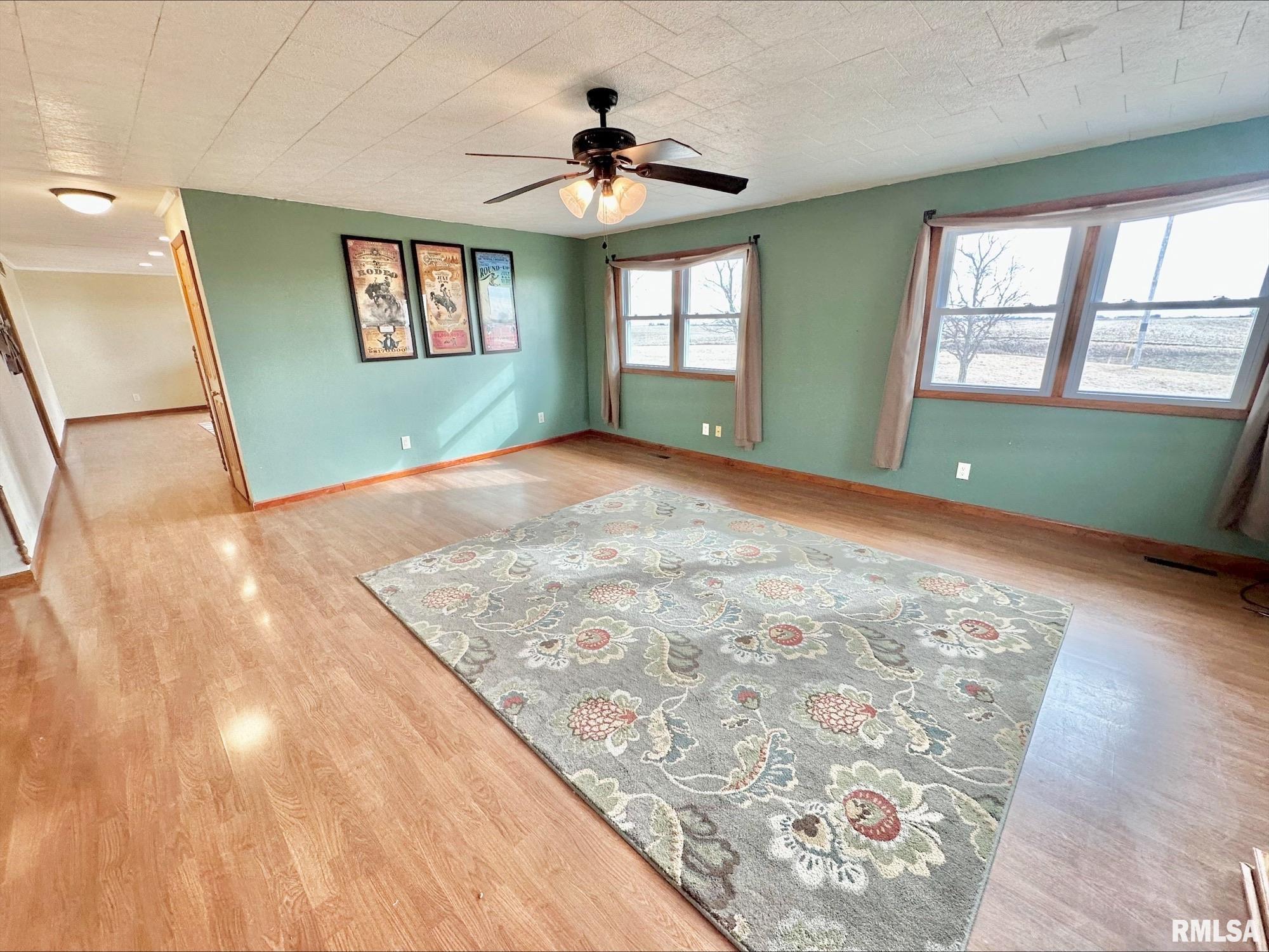 1416 Berwick Road Berwick, IL 61417 - Photo 21 of 34