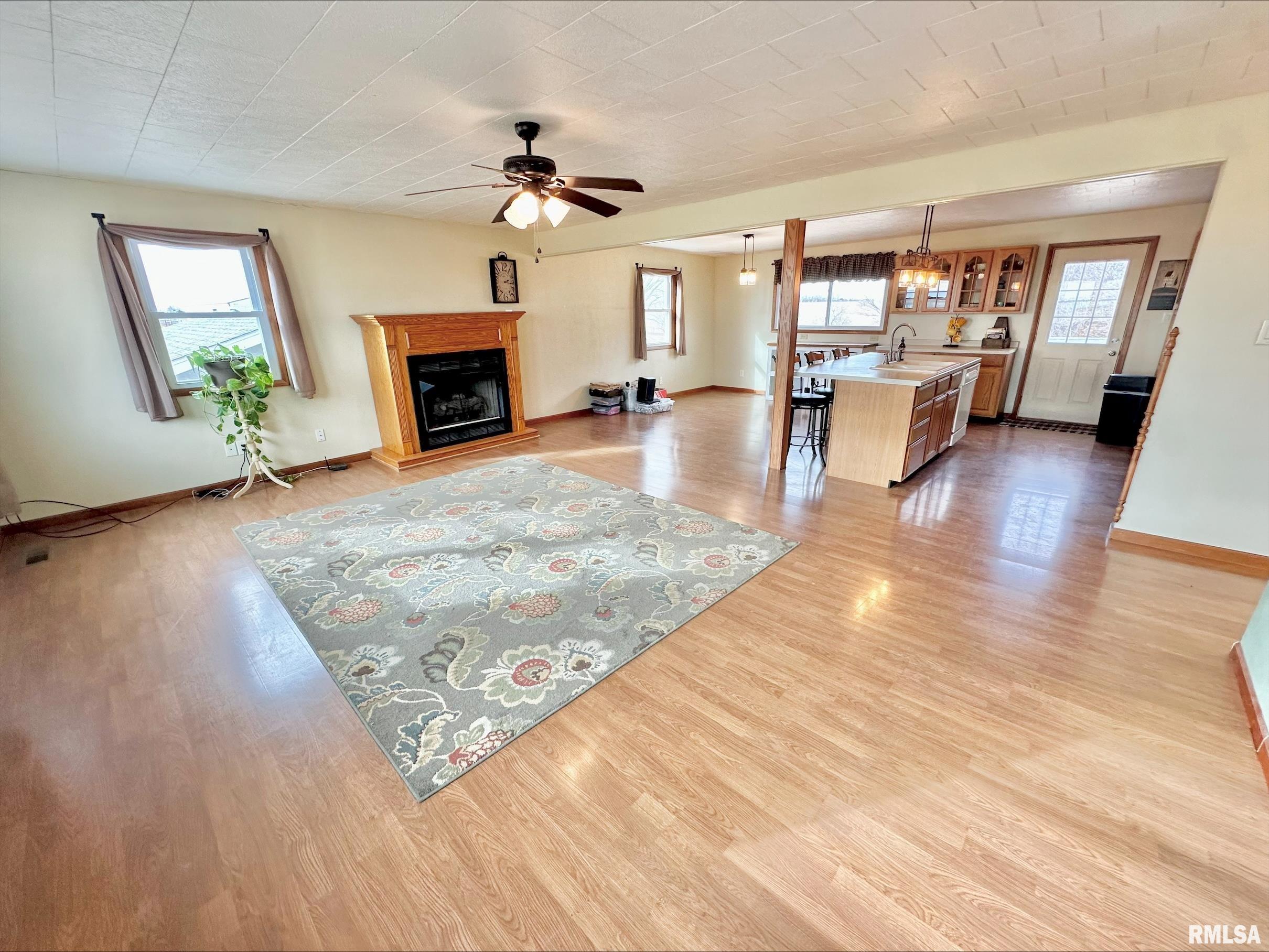 1416 Berwick Road Berwick, IL 61417 - Photo 22 of 34