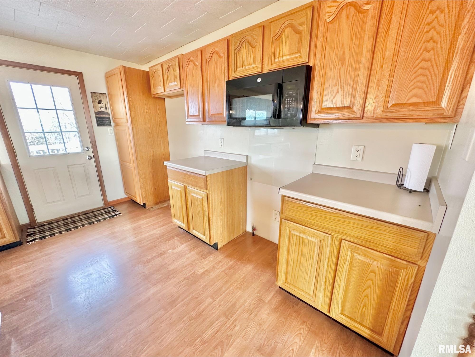 1416 Berwick Road Berwick, IL 61417 - Photo 24 of 34