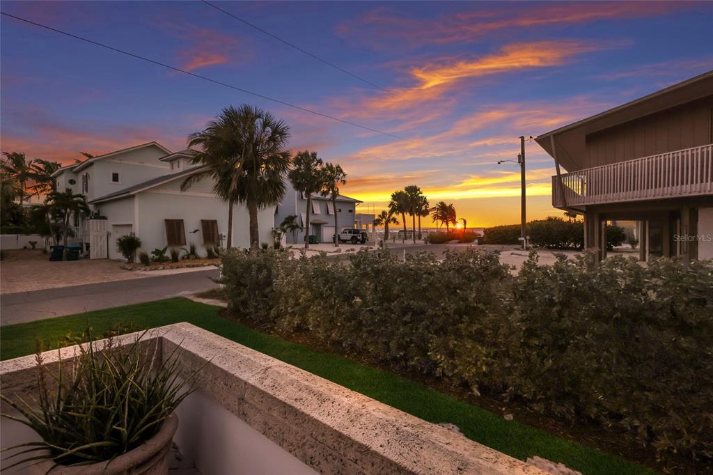 106 49th Street Holmes Beach, FL 34217 - Photo 13 of 88