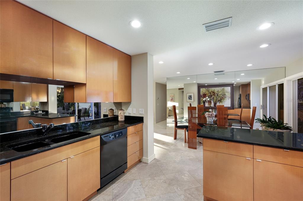 106 49th Street Holmes Beach, FL 34217 - Photo 18 of 88