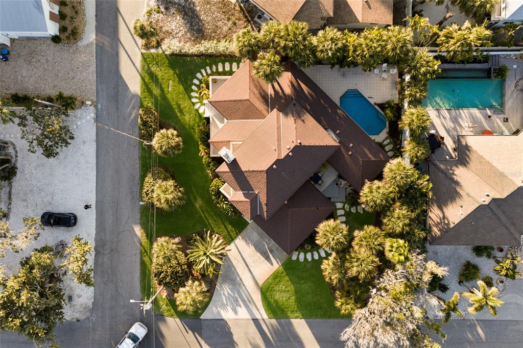 106 49th Street Holmes Beach, FL 34217 - Photo 3 of 88