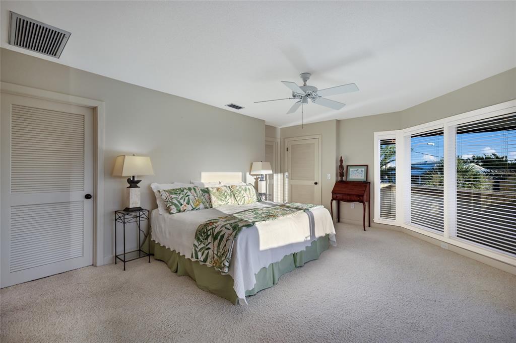 106 49th Street Holmes Beach, FL 34217 - Photo 33 of 88