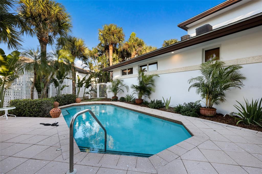 106 49th Street Holmes Beach, FL 34217 - Photo 49 of 88