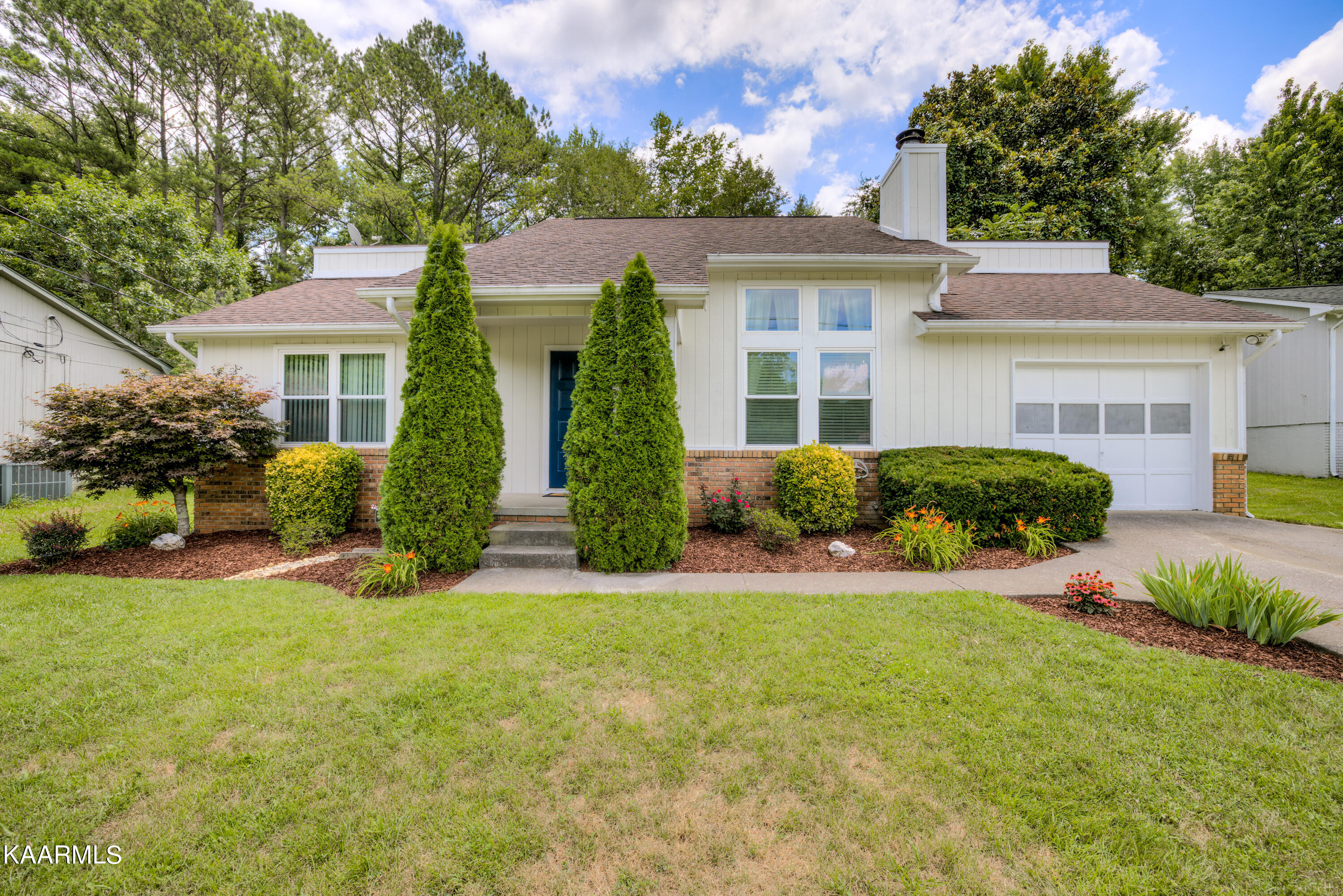 8822 Flintlock Road, Knoxville, TN 37931 Compass