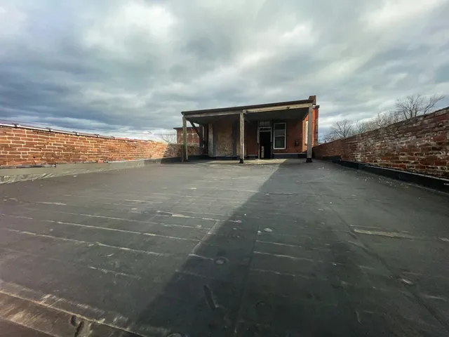 $185,000 | 349-351 Main Street, Holyoke, MA 01040