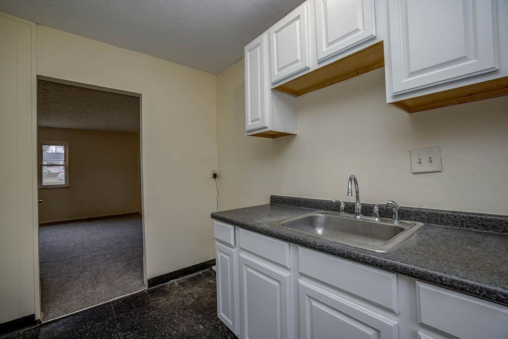 1347 Randomhill Road Cincinnati, OH 45231 - Photo 13 of 39 Gallery Image 13