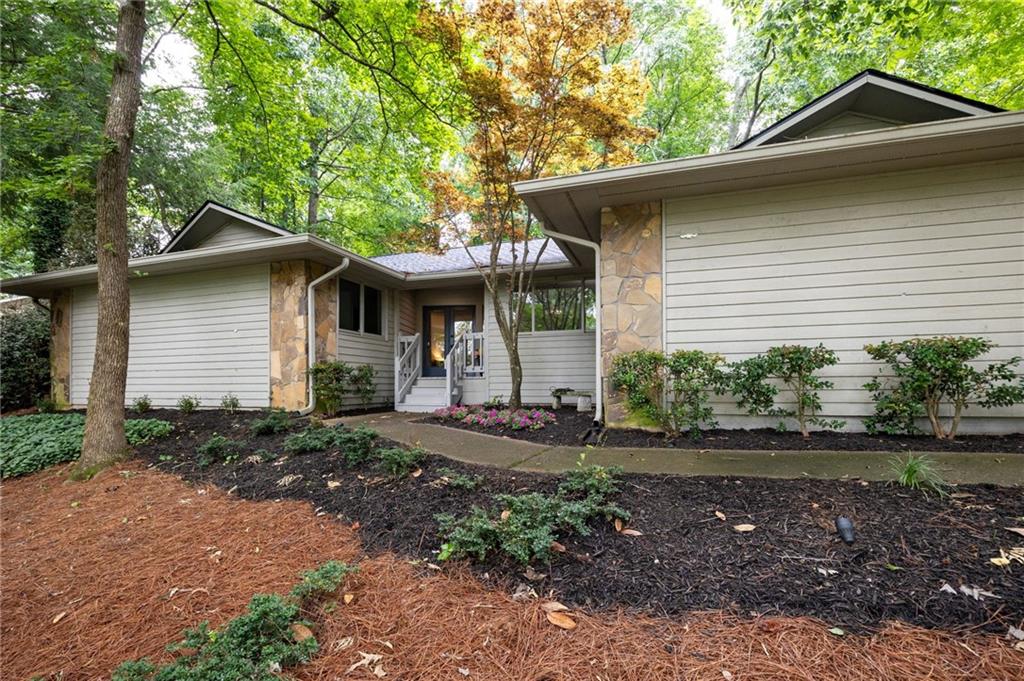 4198 Lake Rill Court Marietta, GA 30062 - Photo 2 of 40