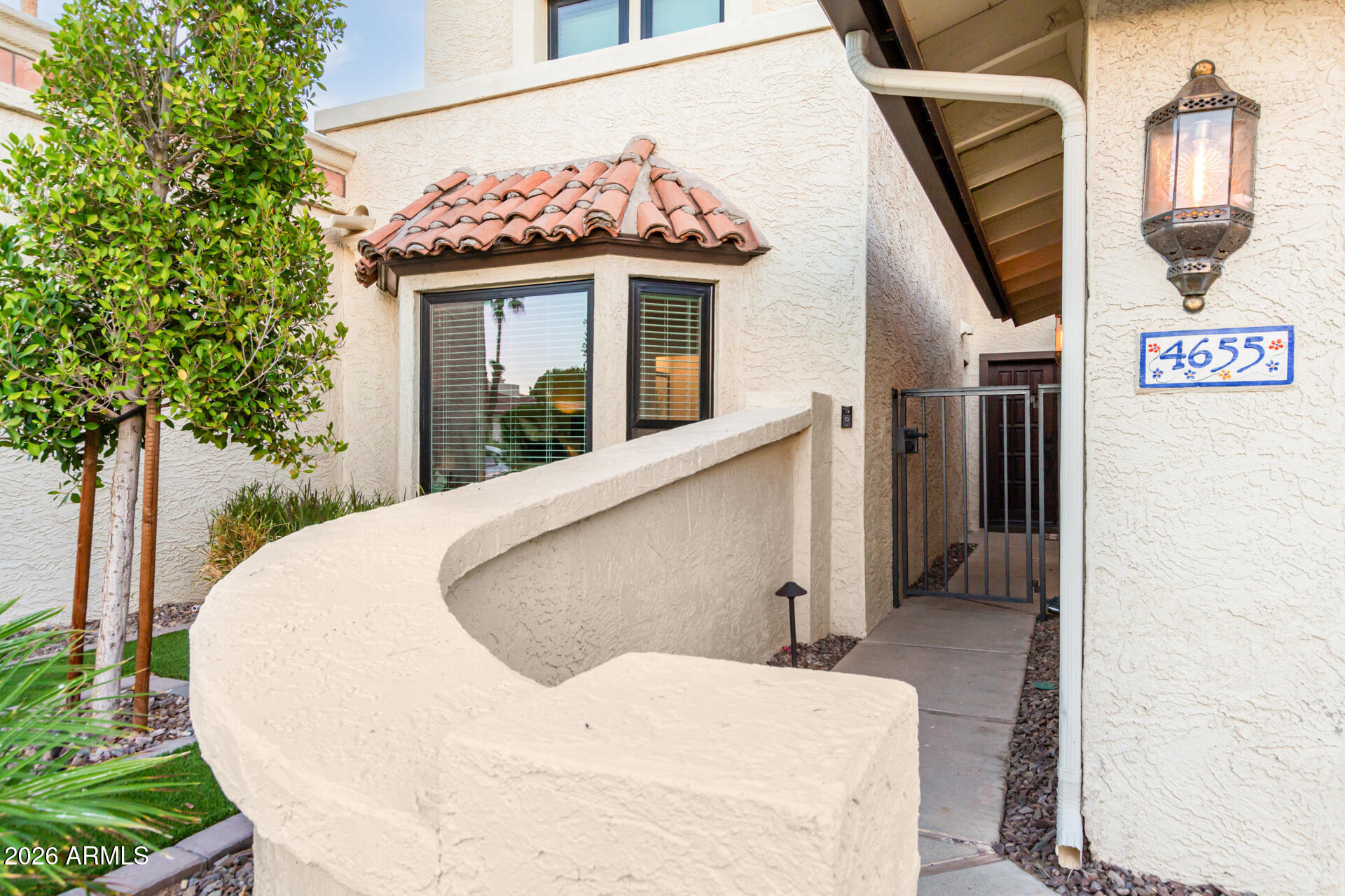 4655 East Monte Way Phoenix, AZ 85044 - Photo 4 of 85 08 - Monte