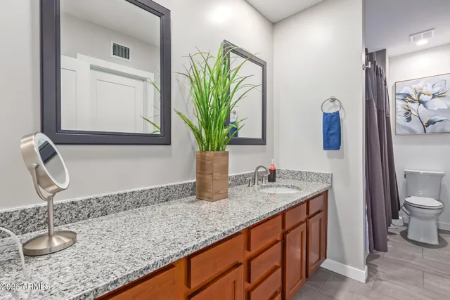 $5,500 | 4655 East Monte Way, Phoenix, AZ 85044