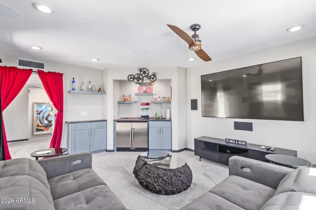 $5,500 | 4655 East Monte Way, Phoenix, AZ 85044