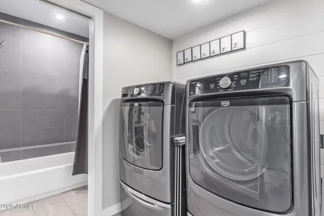 $5,500 | 4655 East Monte Way, Phoenix, AZ 85044