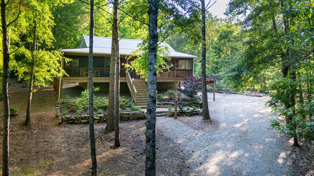 153 North Whatley Road LaGrange, GA 30240 - Photo 2 of 67 a view of a chairs and table in the backyard