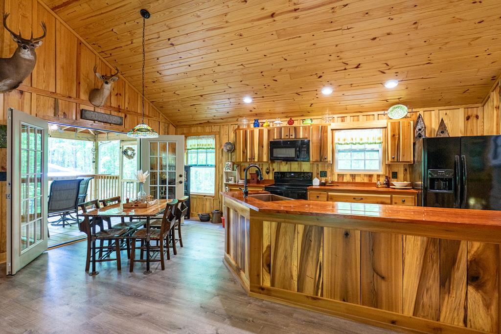 153 North Whatley Road LaGrange, GA 30240 - Photo 25 of 67 a kitchen with lots of counter top space