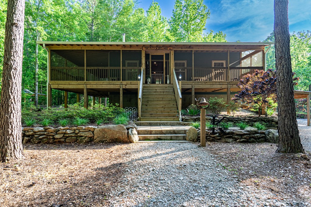 153 North Whatley Road LaGrange, GA 30240 - Photo 4 of 67 a front view of a house with a garden