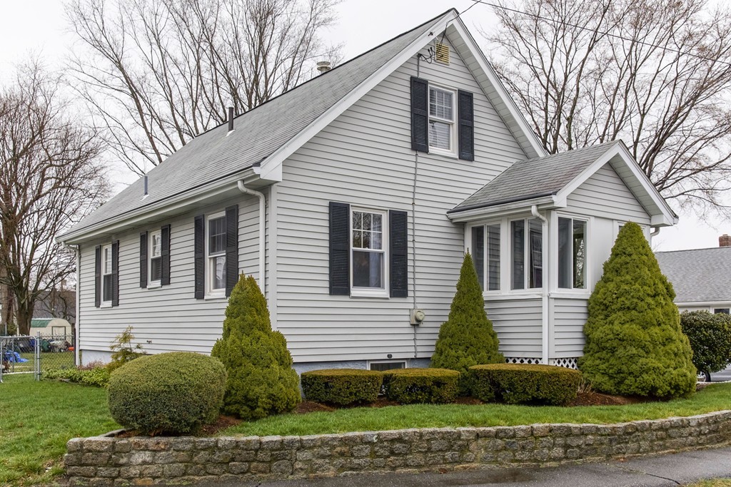 25 Kiely Road Dedham, MA 02026 - Photo 3 of 28 Gallery Image 3