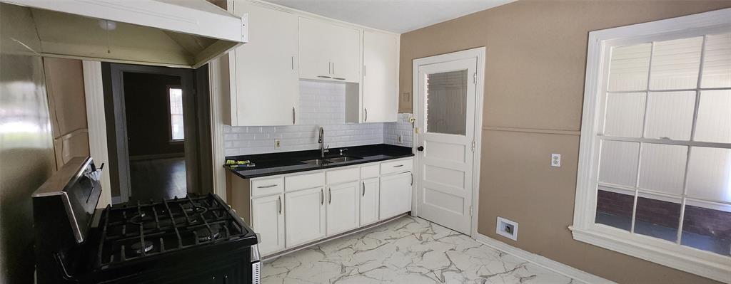 2131 Edwin Street, Unit 2133 Fort Worth, TX 76110 - Photo 9 of 19