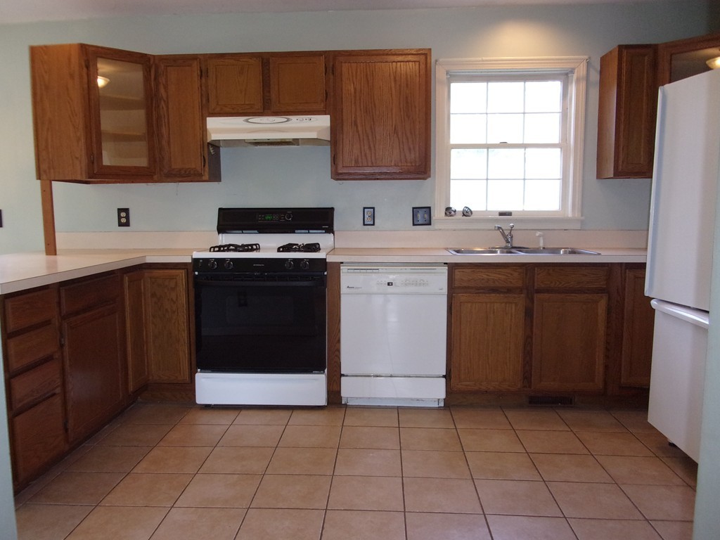 4 Plain Road, Unit A Deerfield, MA 01373 - Photo 12 of 30 Gallery Image 12