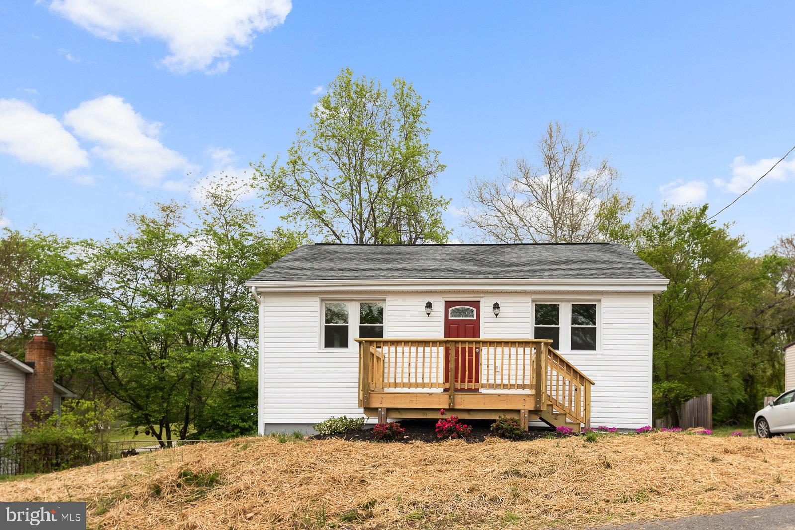 19050 Bethlehem Church Road Triangle, VA 22172 - Photo 3 of 26 Gallery Image 3