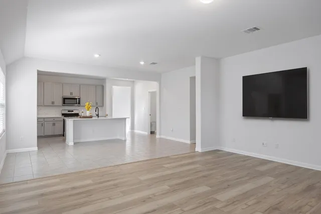 $369,000 | 120 Northview Lane, Georgetown, TX 78628