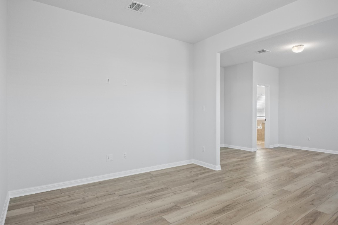 120 Northview Lane Georgetown, TX 78628 - Photo 19 of 33