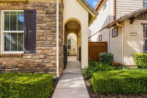 $799,900 | 180 West Erics Way, Mountain House, CA 95391