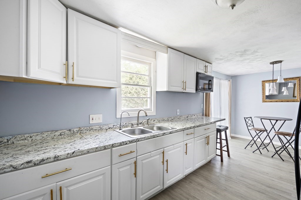 101 Custer Street Warwick, RI 02889 - Photo 8 of 25 Gallery Image 8