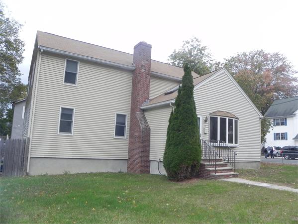 22 Winter Street Saugus, MA 01906 - Photo 1 of 29 Gallery Image 1