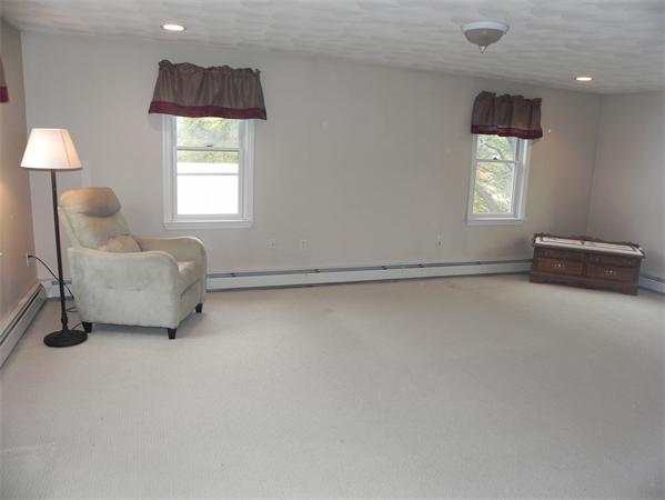 22 Winter Street Saugus, MA 01906 - Photo 17 of 29 Gallery Image 17