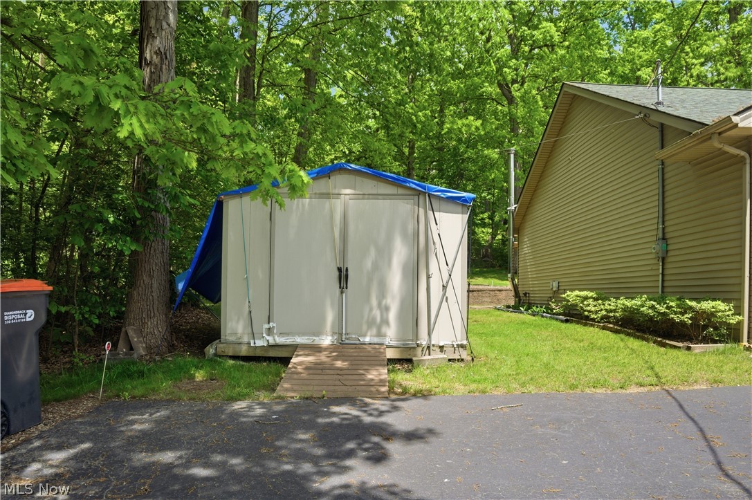 48266 Dyke Road Negley, OH 44441 - Photo 25 of 31