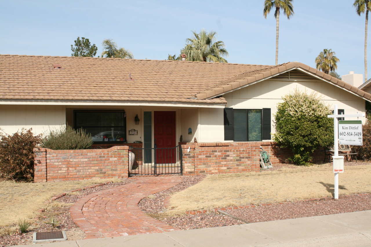 312 West Thunderbird Road Phoenix, AZ 85023 - Photo 1 of 6 Front View