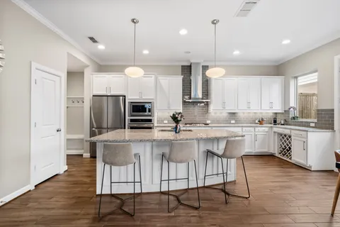 $435,000 | 8904 Aventino Way, Houston, TX 77080