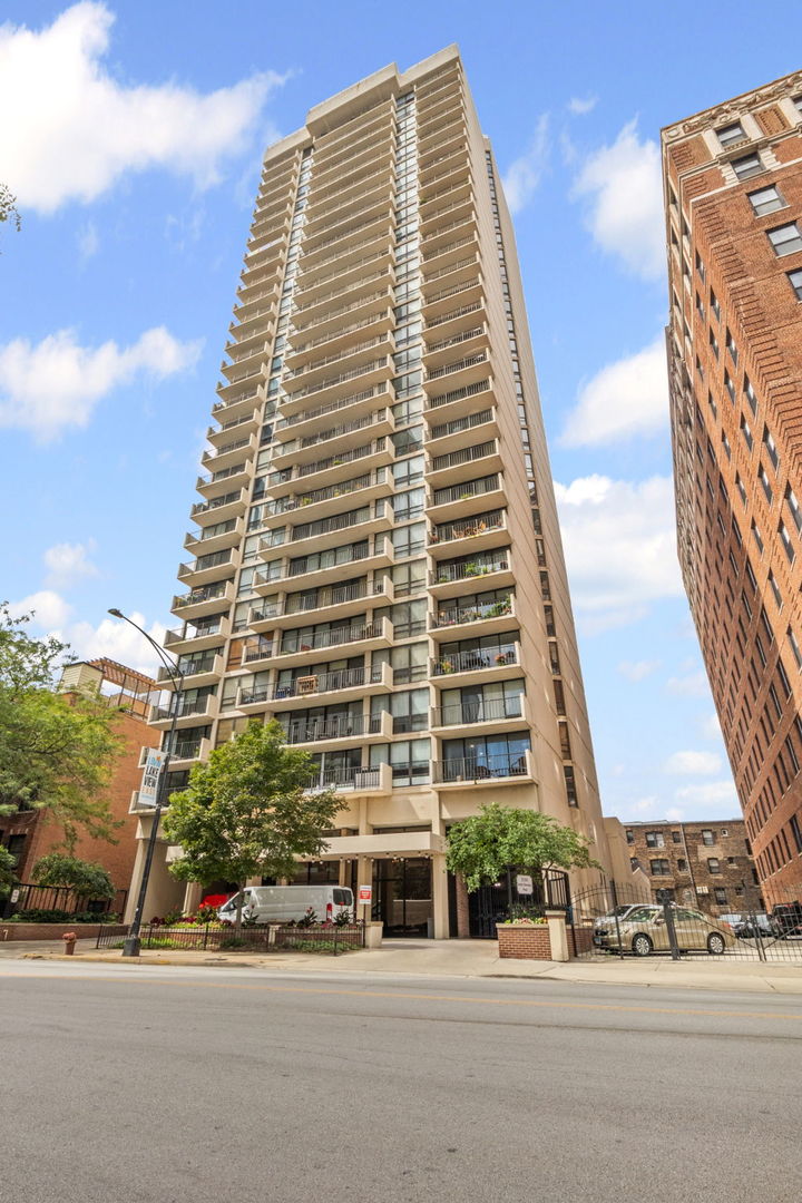 3150 North Sheridan Road, Unit 2C Chicago, IL 60657 - Photo 1 of 25 a front view of a multi story building