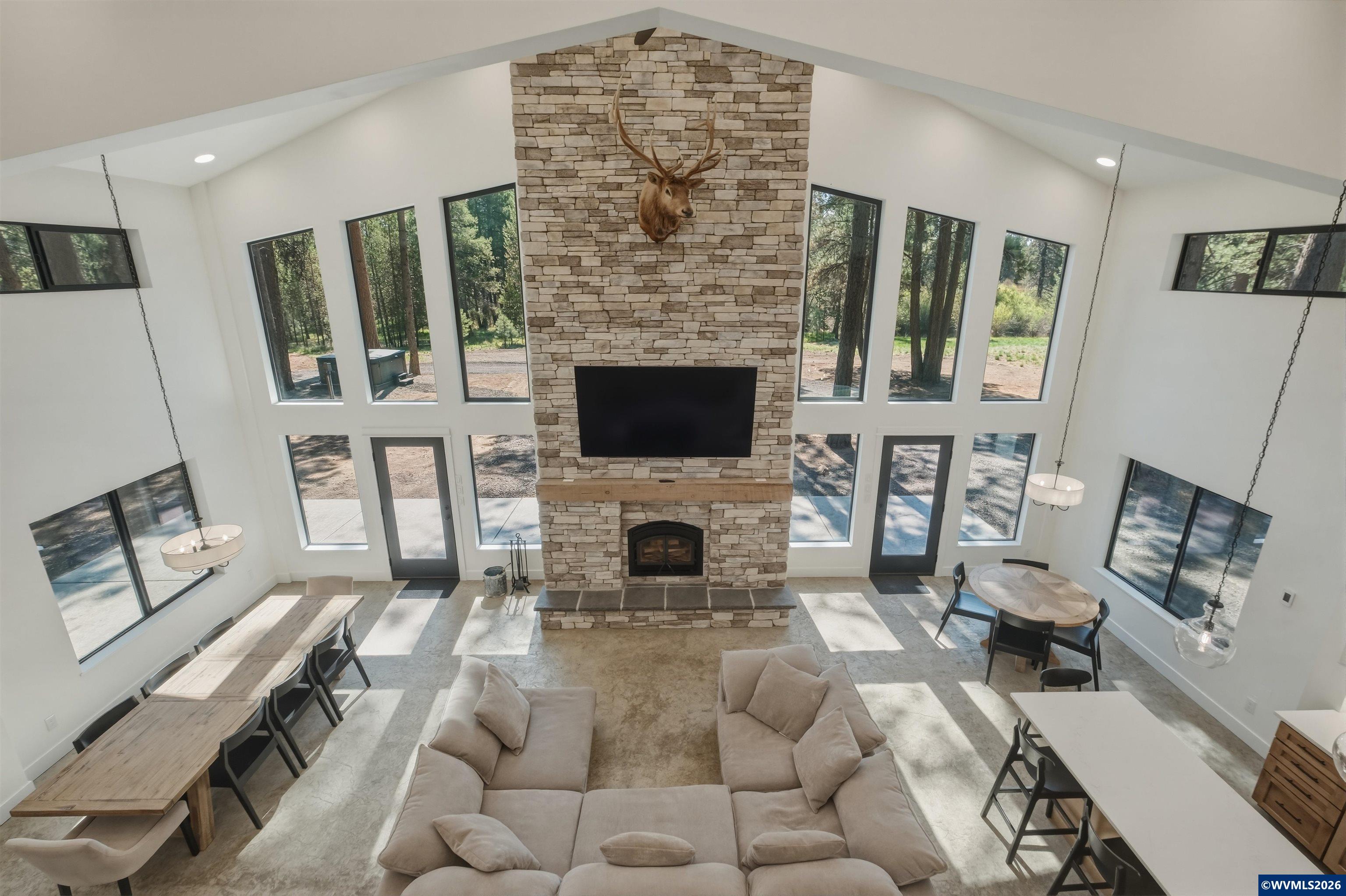 2507 Rohlfing Circle La Pine, OR 97739 - Photo 10 of 46