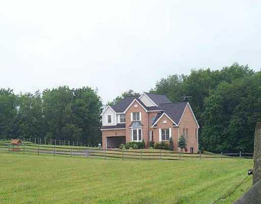 393 Dodds Road Butler, PA 16002 - Photo 1 of 1