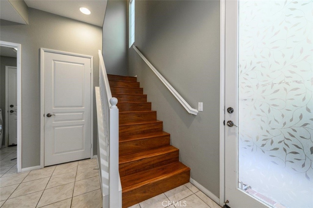 15 Tall Oak Irvine, CA 92603 - Photo 3 of 66 The entrance